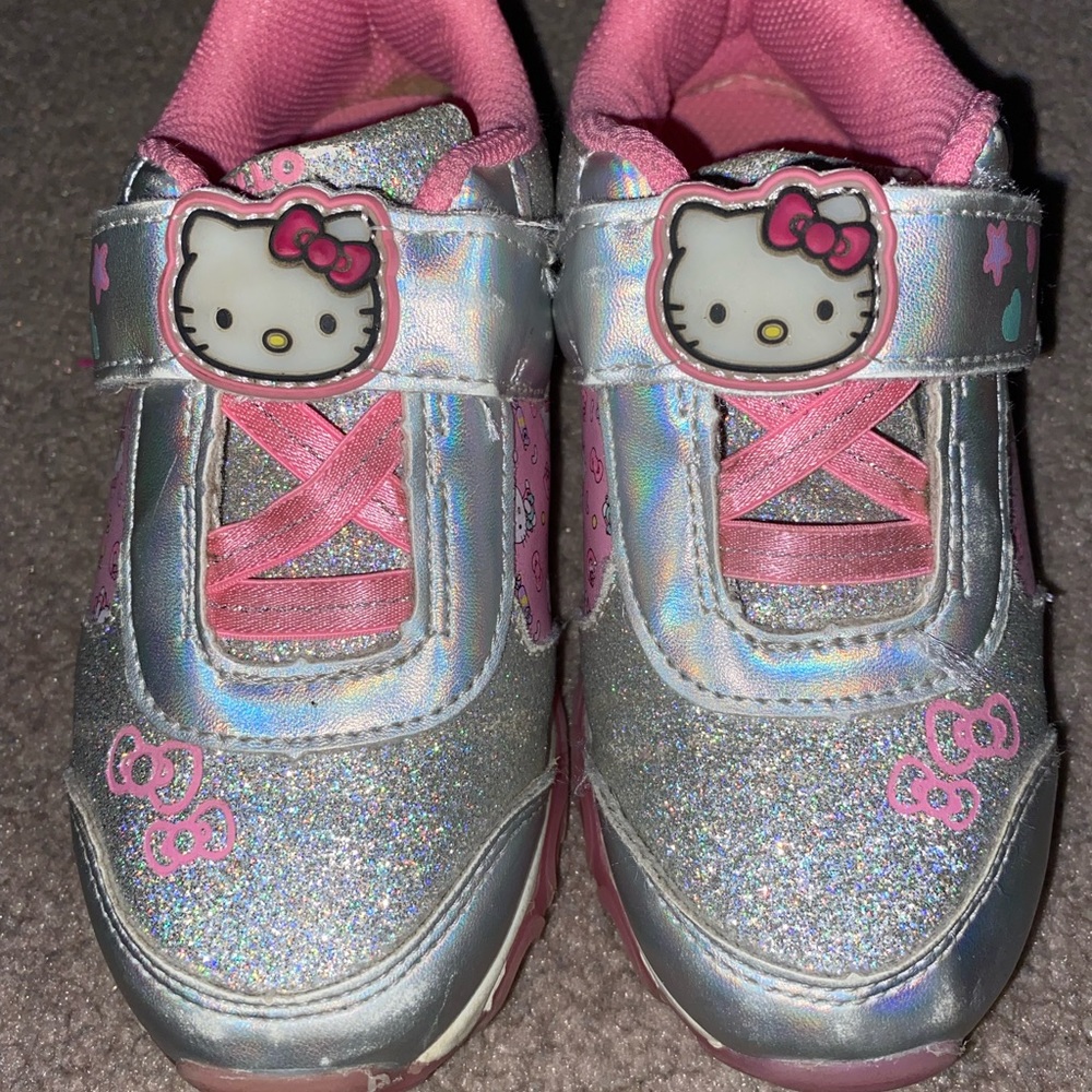Girls sneakers - EUC Size 11